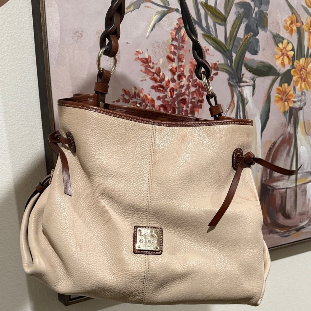 Vintage Dooney & Bourke Cream and Brown Shoulder Bag